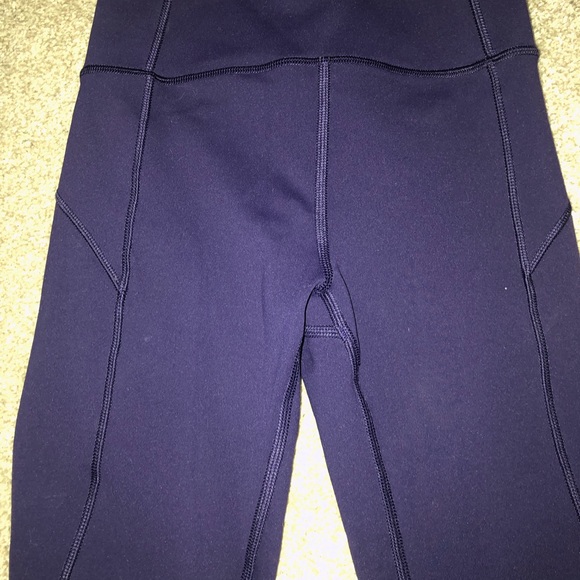 LuluLemon Crop Yoga Pants - Picture 3 of 6